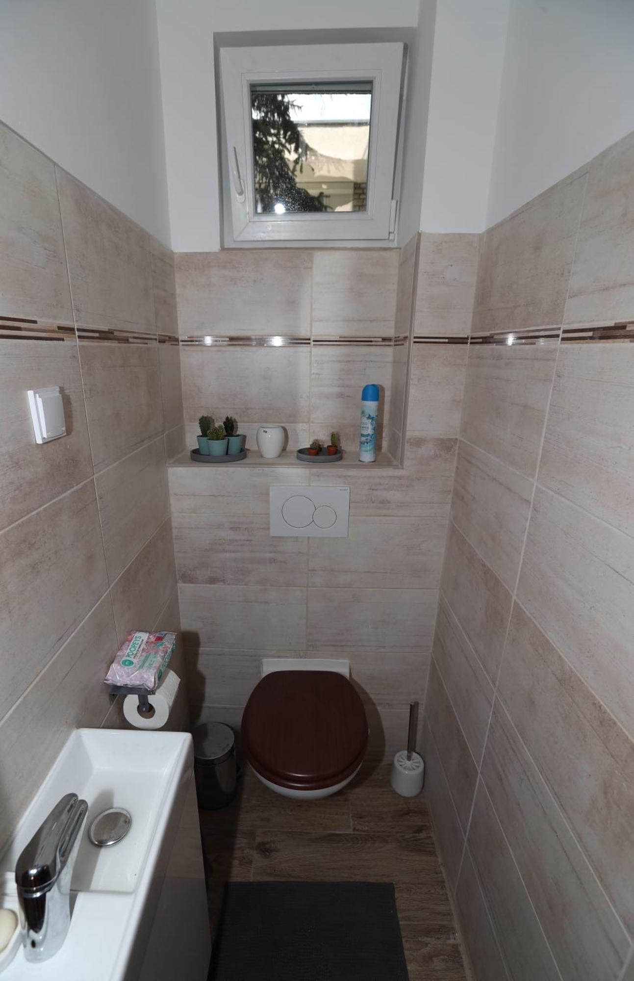 שיופוק Four Flowers Apartman מראה חיצוני תמונה