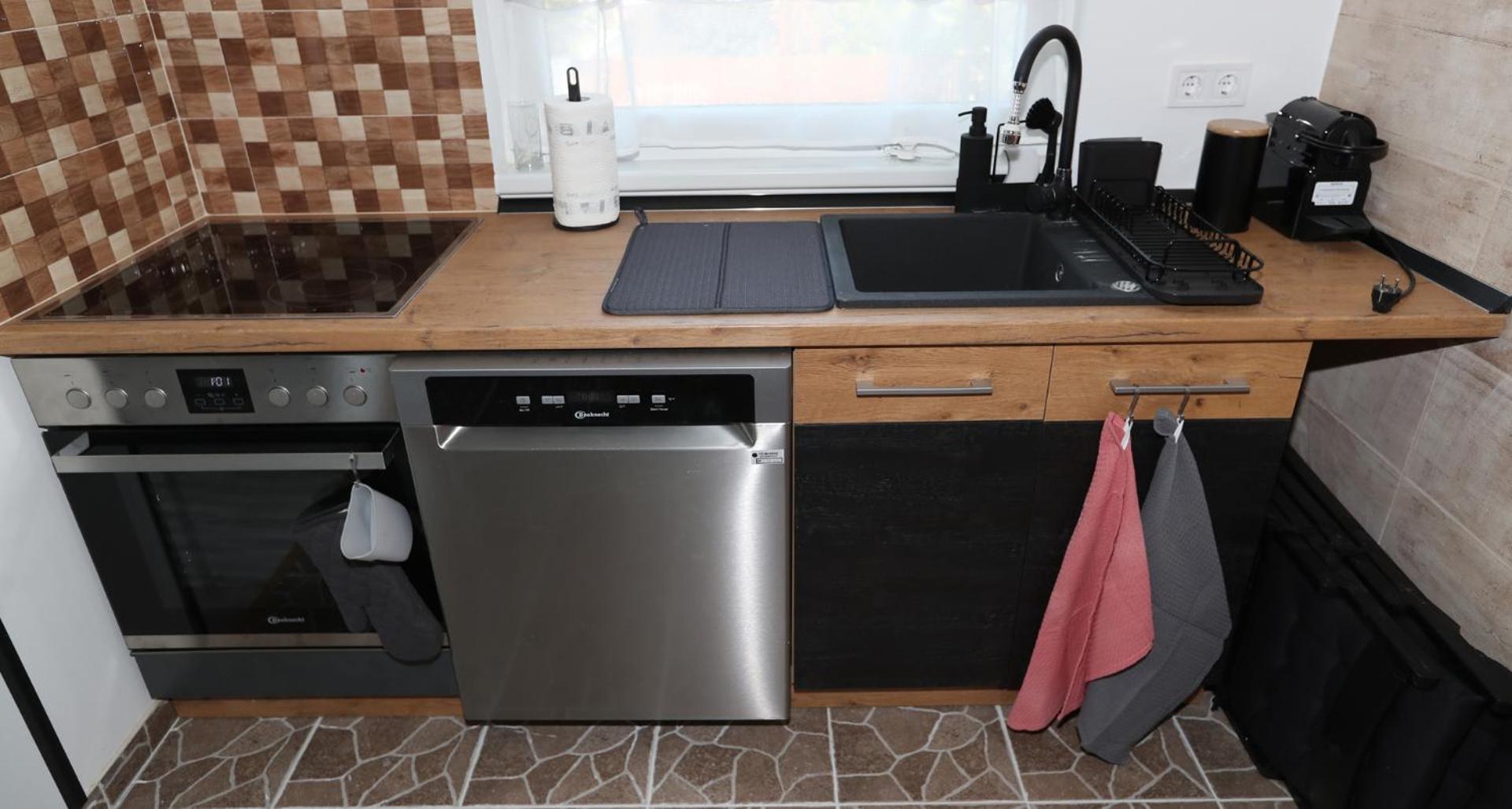 שיופוק Four Flowers Apartman מראה חיצוני תמונה