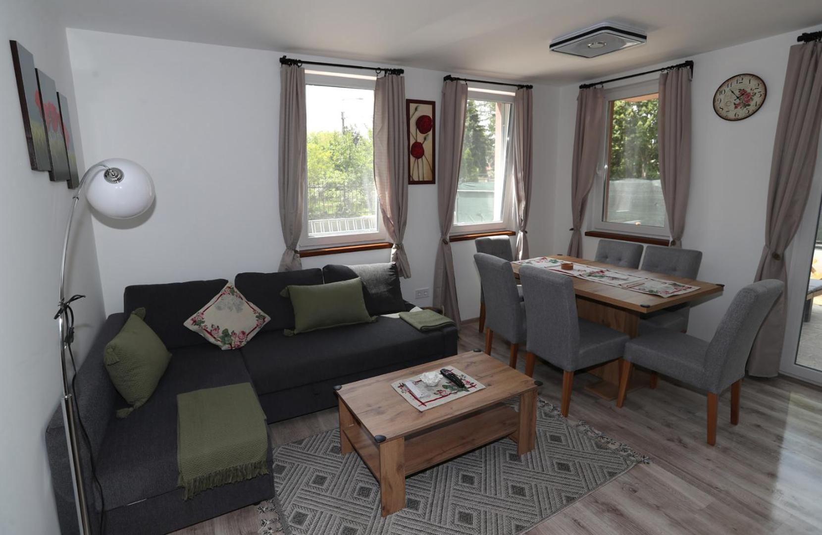 שיופוק Four Flowers Apartman מראה חיצוני תמונה